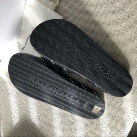 Balenciaga Pool Logo Slides Sandals *NEW*